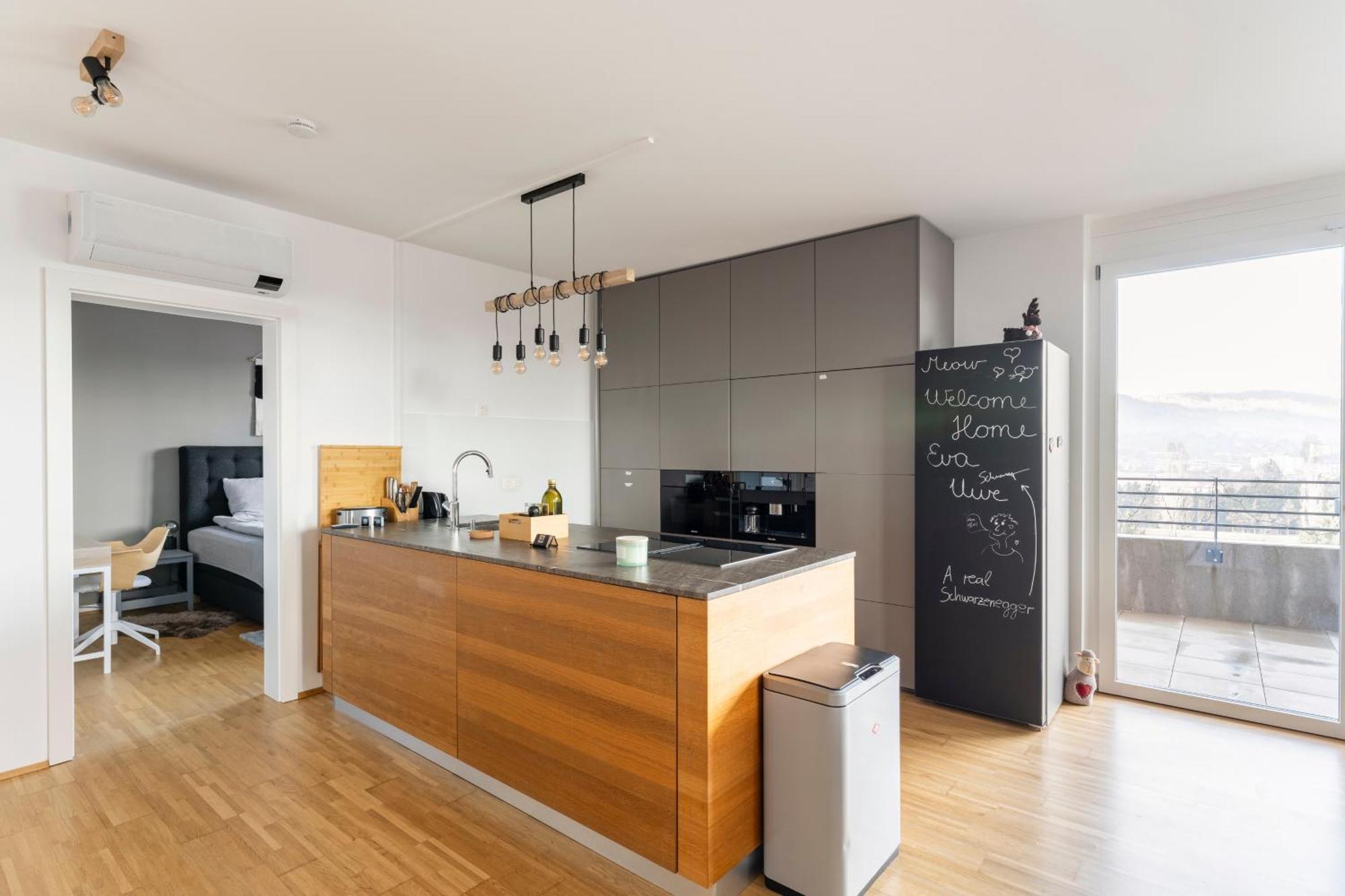 Edler Wohnraum Panoramablick 3 Sz Boxspringbetten, E-Ladestation, Kaffeevollautomat, Klima, Lift, Terrasse & 2Xtg غراتس المظهر الخارجي الصورة